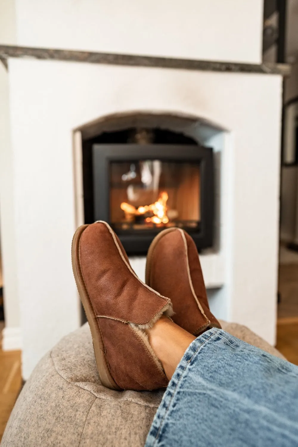 ANTON Shepherd Mens Sheepskin Slippers with Sole