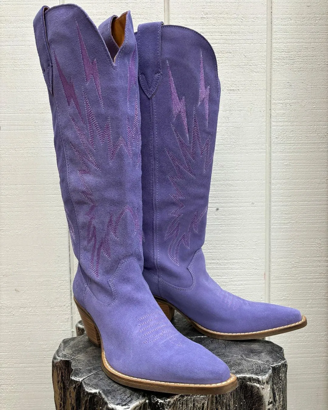 Dingo Women's Periwinkle Thunder Road Snip Toe Cowgirl Boots DI597-PERI