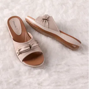 Fawn Simpel & Stylish Slippers for women