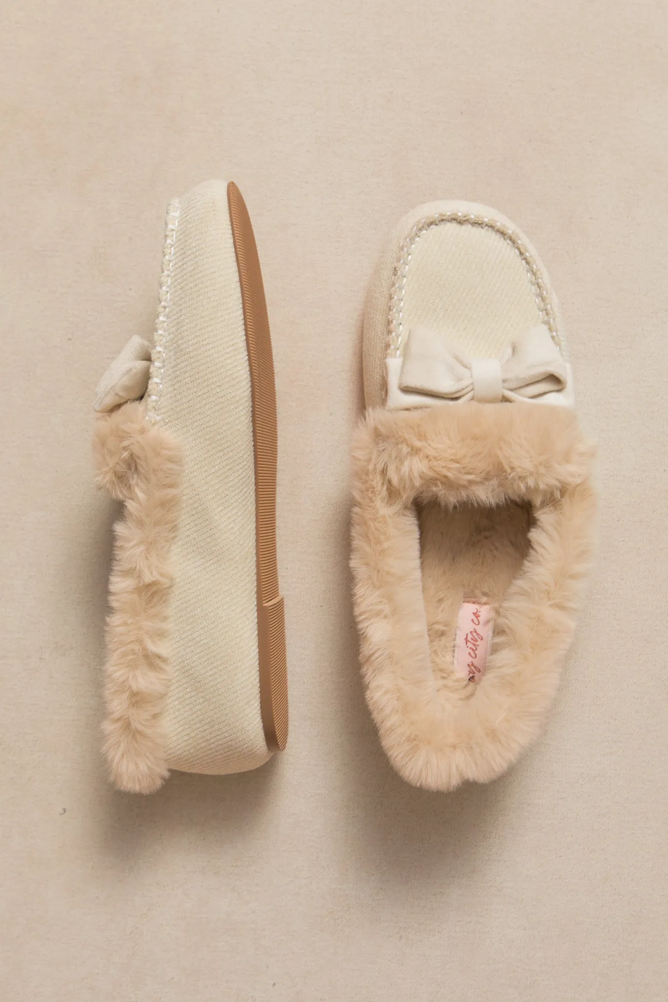 Ivy Bow Slippers in Cream