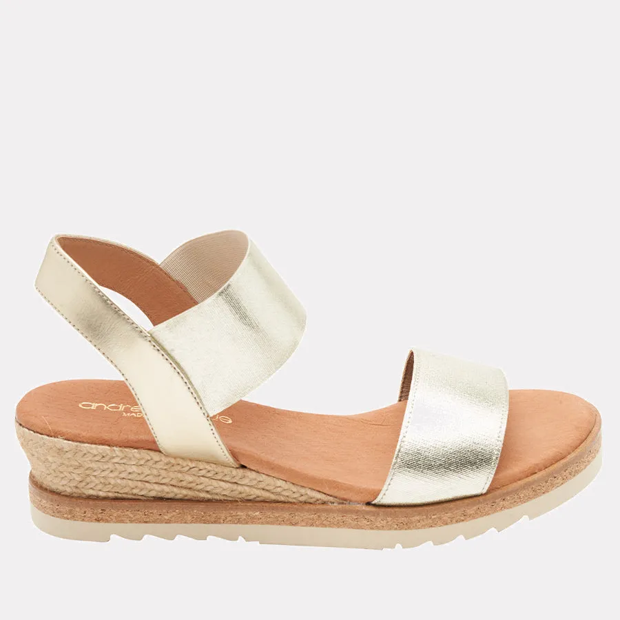 Neveah Metallic Wedge