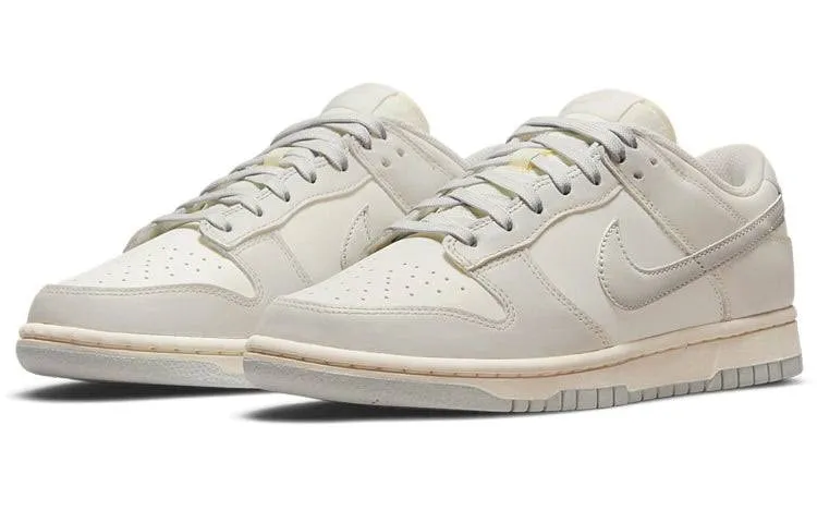 NIKE DUNK LOW SAIL LIGHT BONE (W)