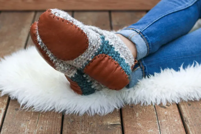 Sunday Slippers Crochet Pattern