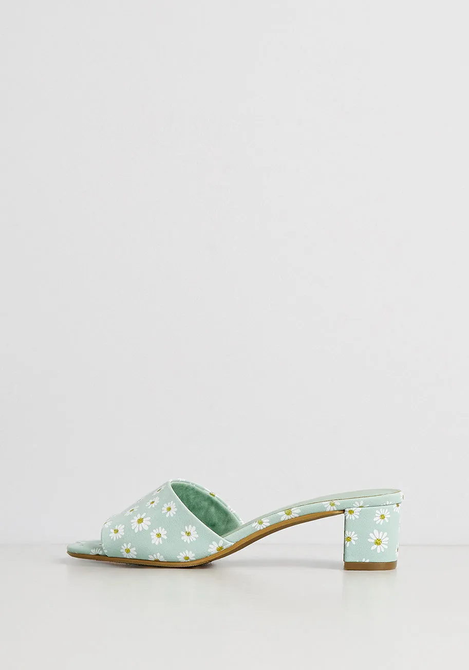 Trippy Daisies Heeled Slide Sandal